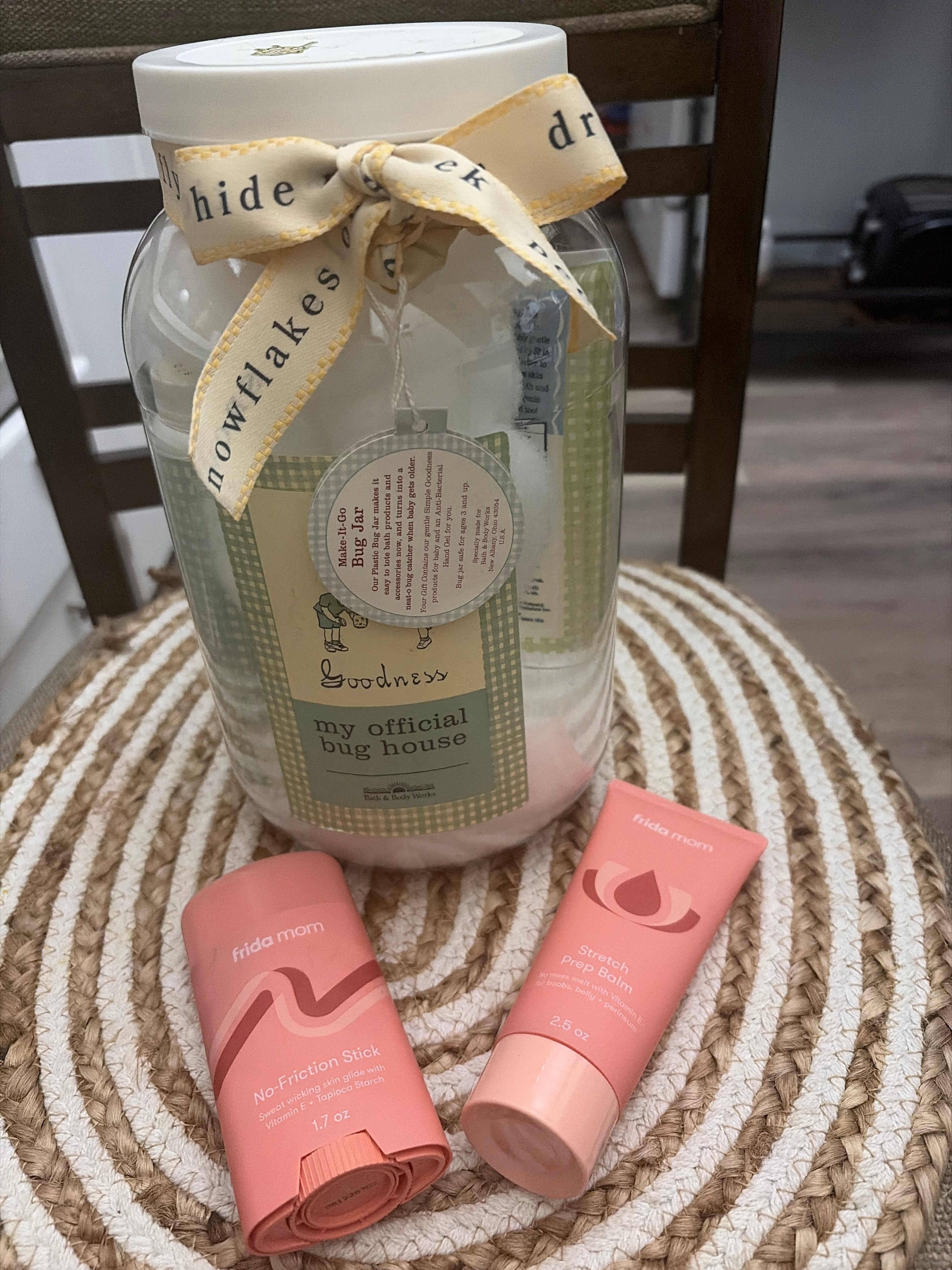 Mommy bundle Frida mom non-friction skin glide with vitamin E stretch prep bomb