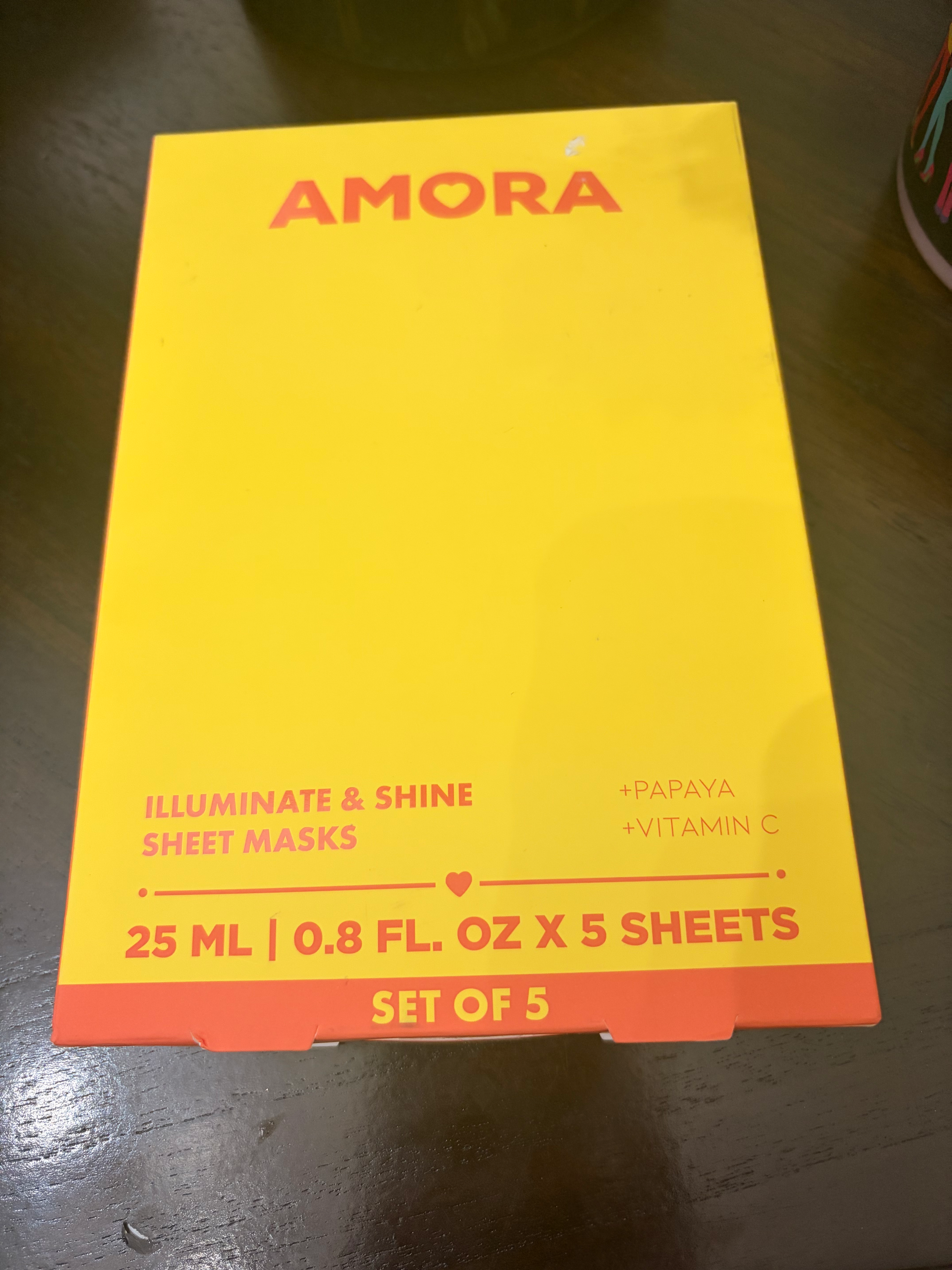 Amora illuminate and shine sheet mask